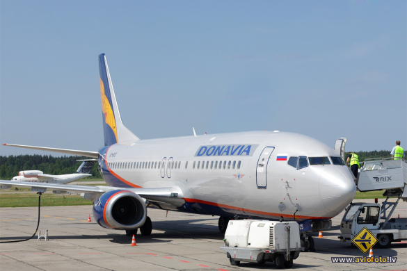 Boeing 737-43Q