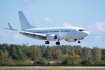 Boeing 737-548