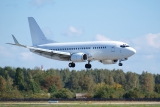 Boeing 737-548