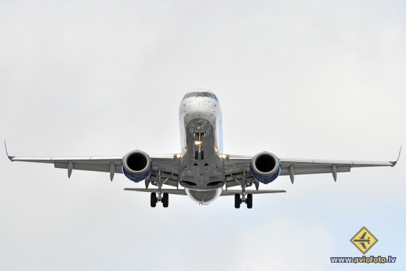 Embraer 190LR (ERJ-190-100LR)