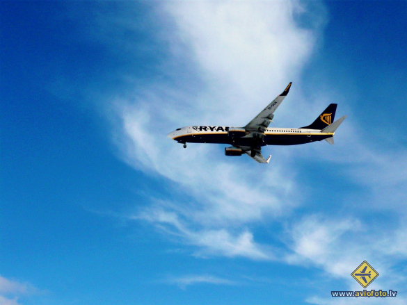 Boeing 737-8AS