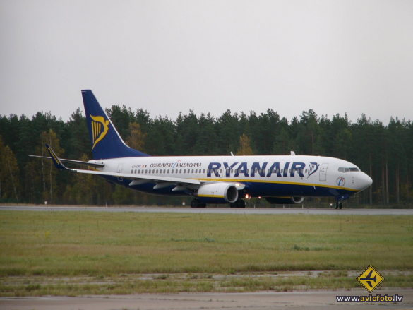 Boeing 737-8AS