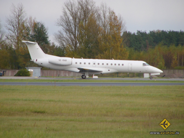 Embraer ERJ-135LR (EMB-135LR)