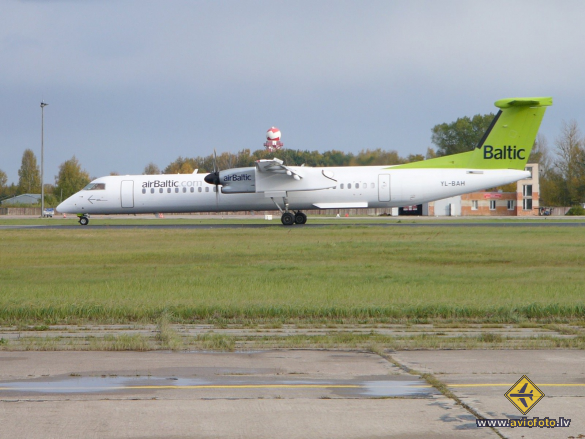 Bombardier DHC-8-402 Q400