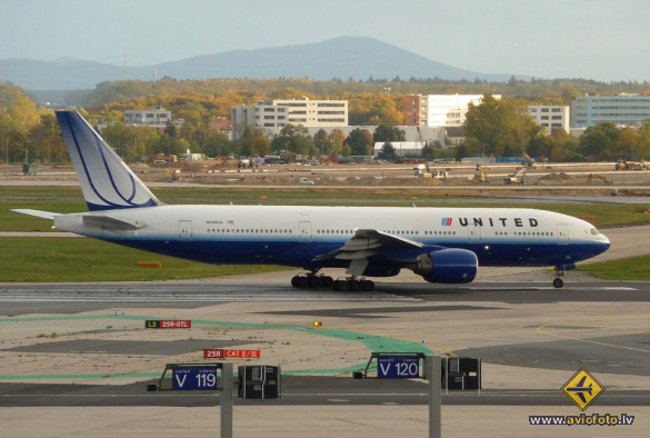 Boeing 777-222/ER