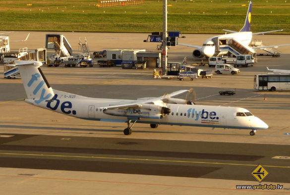Bombardier DHC-8-402 Q400