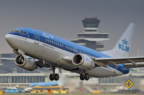 Boeing 737-306