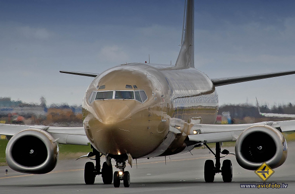 Boeing 737-45D