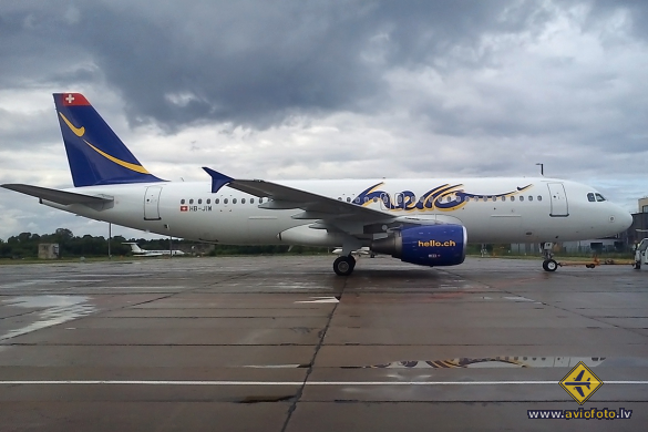 Airbus A320-214