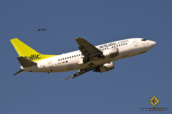 Boeing 737-522