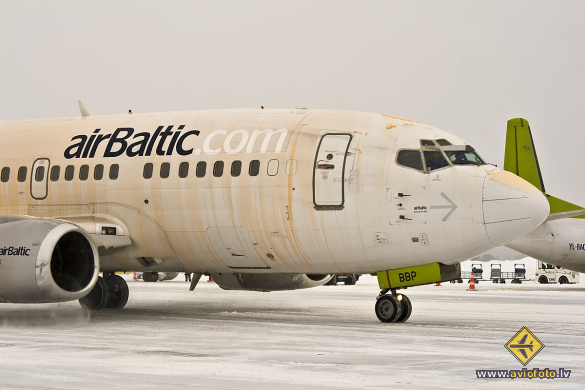 Boeing 737-522