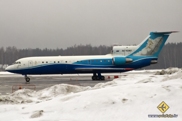 Yakovlev Yak-42D