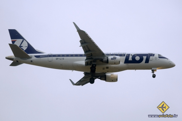 Embraer 175LR (ERJ-170-200LR)