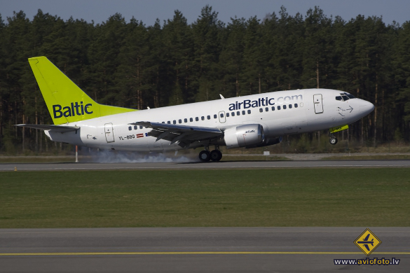 Boeing 737-522