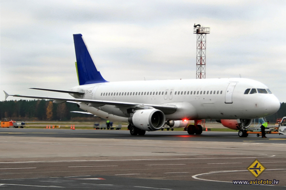 Airbus A320-211