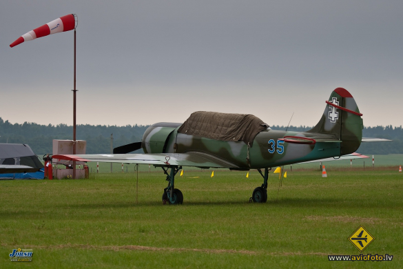 Yakovlev Yak-52