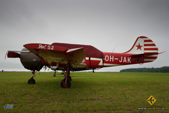 Yakovlev Yak-52