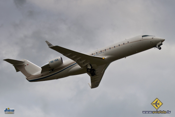 Bombardier Challenger 850 (CRJ-200SE/CL-600-2B19)