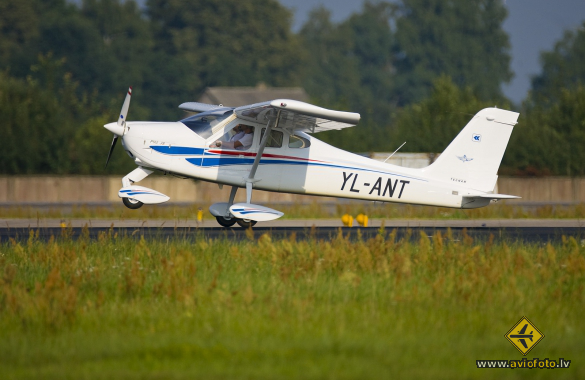 Tecnam P-92JS