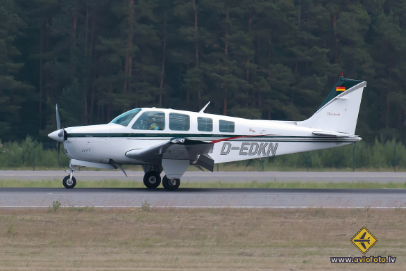 Beech A36 Bonanza