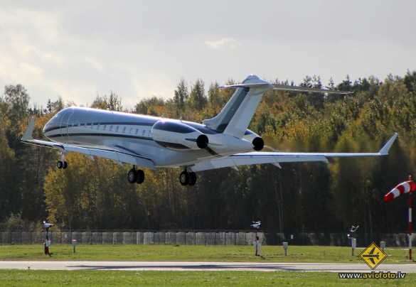 Bombardier Global Express (BD-700-1A10)