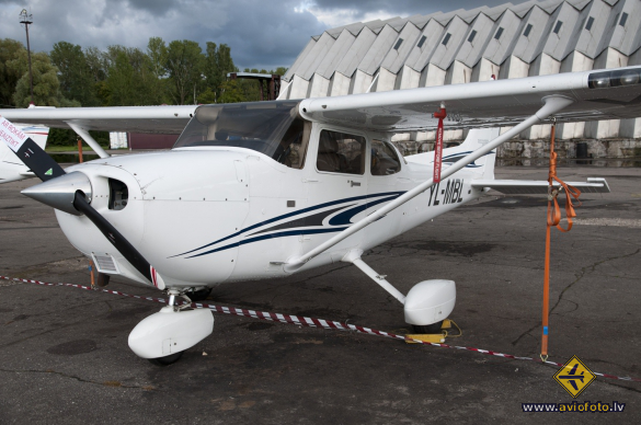 Cessna 172S Skyhawk SP