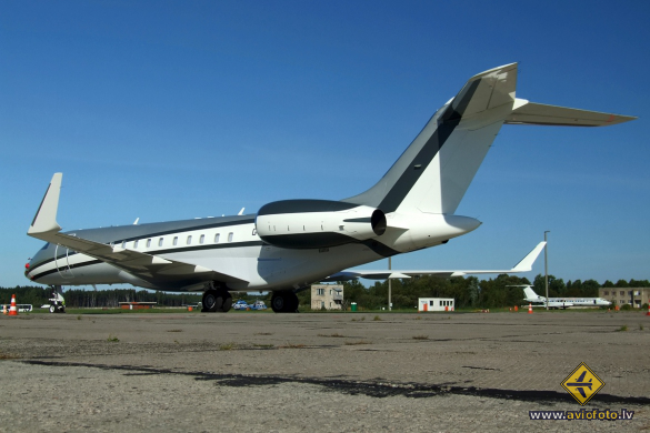 Bombardier Global Express (BD-700-1A10)