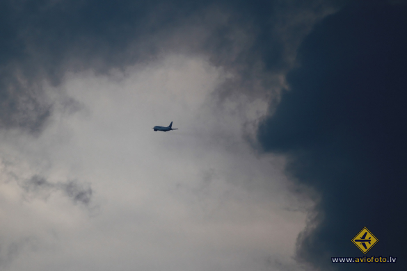 Boeing 737-524
