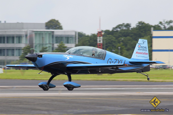 Extra EA-300L
