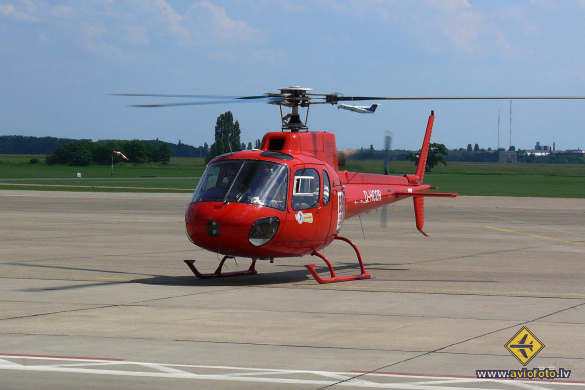 Aerospatiale AS-350B Ecureuil