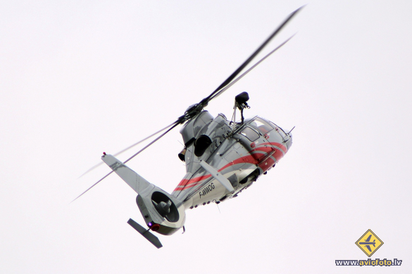 Eurocopter AS-365N-3 Dauphin 2