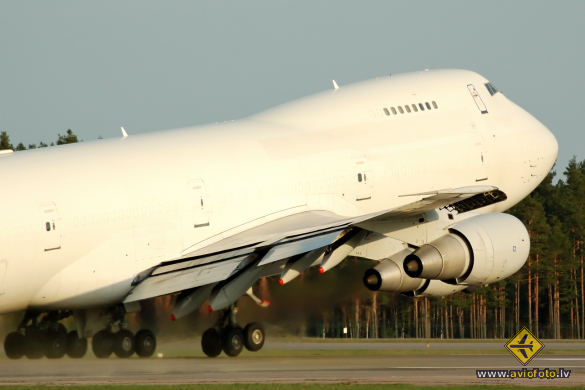Boeing 747-281B(SF)