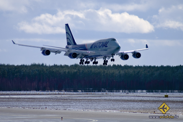 Boeing 747-428M(BCF)