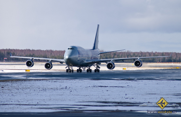 Boeing 747-428M(BCF)