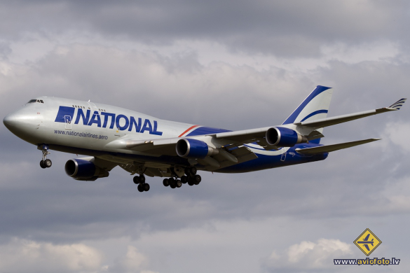 Boeing 747-428M(BCF)