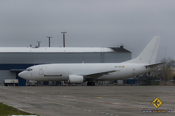 Boeing 737-301/F