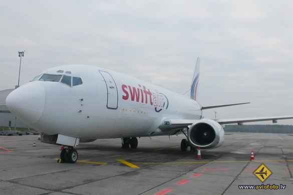 Boeing 737-306(SF)