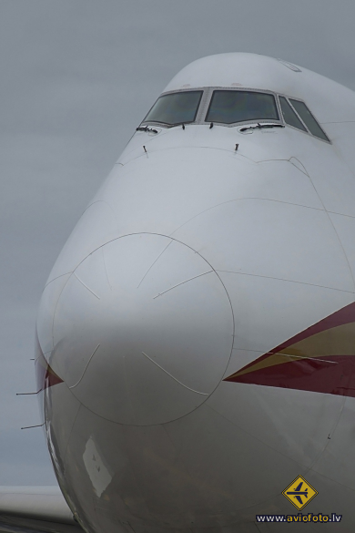 Boeing 747-4HQF/ER
