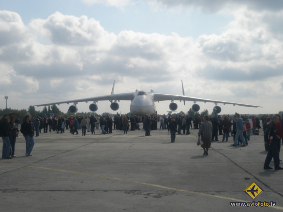 Antonov An-225 Mriya