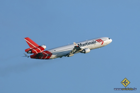 McDonnell Douglas MD-11CF