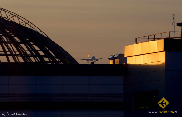Airbus A320-214