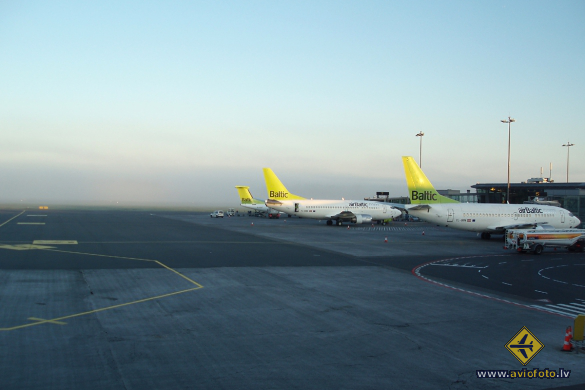 Boeing 737-522