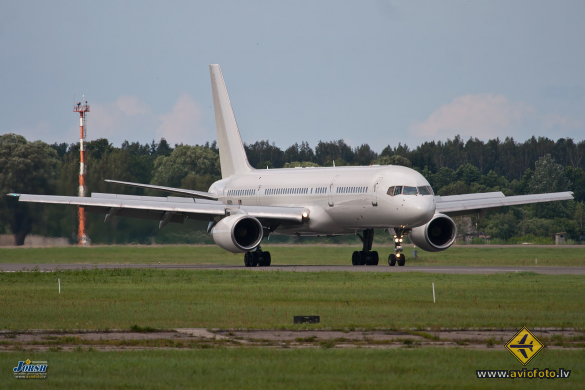 Boeing C-32B (757-23A)