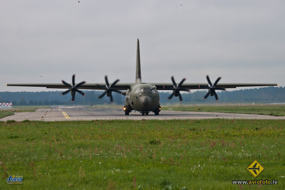 Lockheed Martin C-130J-30 Hercules C4 (L-382)