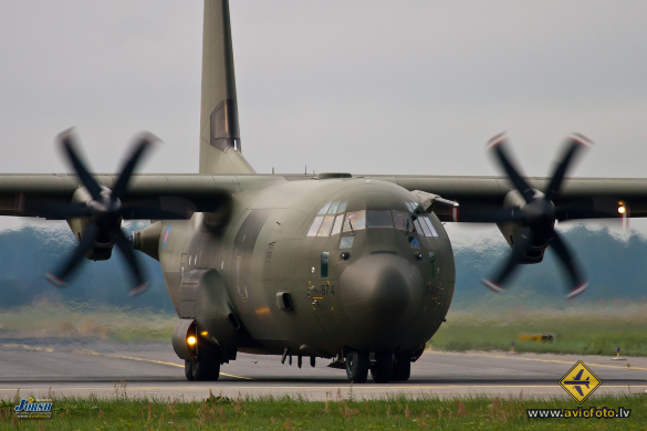 Lockheed Martin C-130J-30 Hercules C4 (L-382)