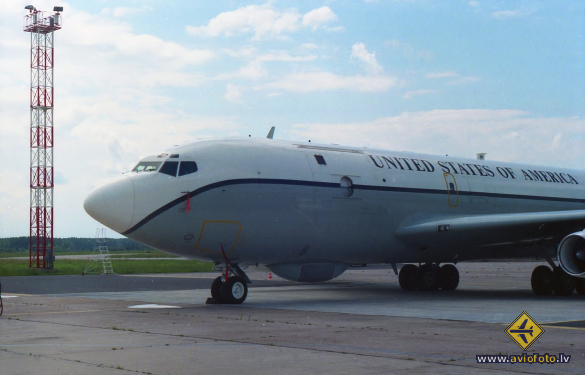 Boeing OC-135B (717-158)