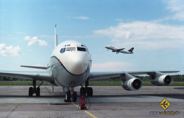 Boeing OC-135B (717-158)