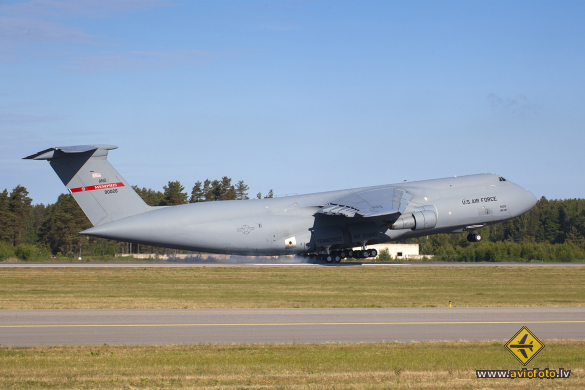 Lockheed C-5A Galaxy (L-500)