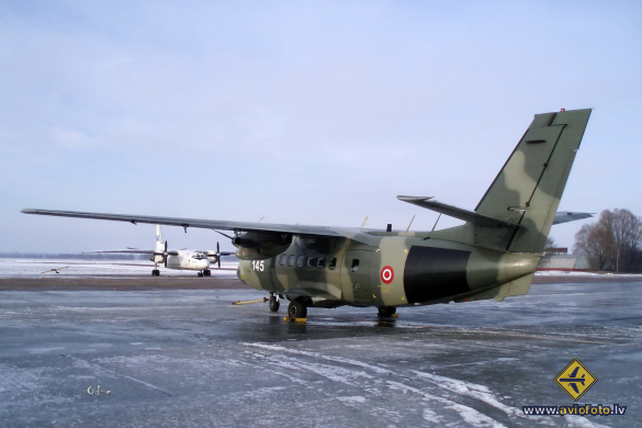 Let L-410UVP Turbolet