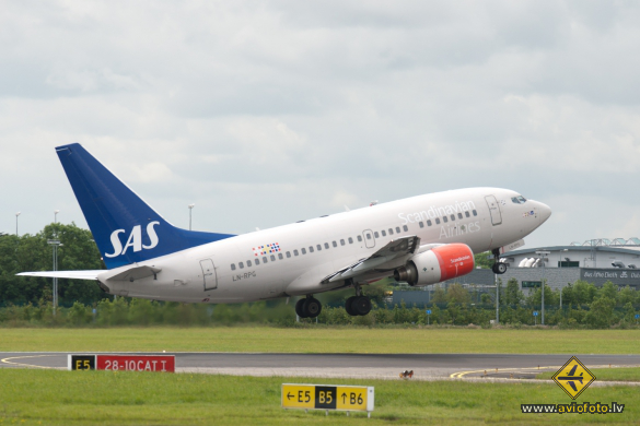 Boeing 737-683